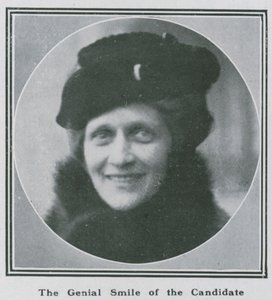 Lady Nancy Astor: De vriendelijke glimlach van de kandidaat