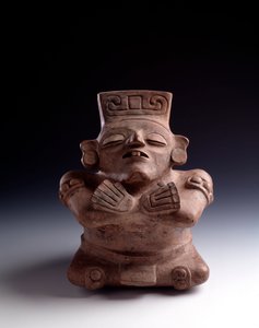 Precolumbiaanse kunst, Maya-beschaving, klassieke periode: antropomorfe kleivaas die een zittend personage uitbeeldt, benen en armen kruisen het gezicht omhoog